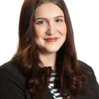 Yrittäjä, kiinteistönvälittäjä, LKV, LVV, tradenomi (AMK) Riikka Lyly