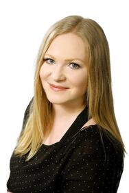 Yrittäjä, Markkinointijohtaja, Kiinteistönvälittäjä LKV, LVV, KiLAT, Kaupanvahvistaja Teija Tynkkinen