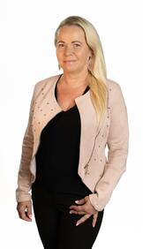 Myyntineuvottelija, LVV, VuT, sisustussuunnittelija Tanja Österman