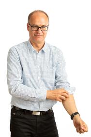 Yrittäjä, LKV, KED, vastaava hoitaja Karri Kekkonen