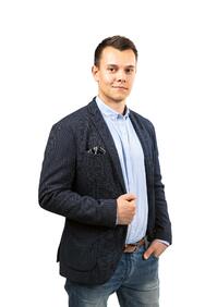 Yrittäjä, ylempi kiinteistönvälittäjä, YKV, LKV, kaupanvahvistaja Joonas Niskala