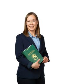 kiinteistönvälittäjä, LKV, LVV, VTM Hanna-Mari Salapuro