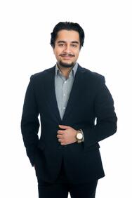 myyntineuvottelija Ari Mahmoudian