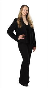 Myyntiedustaja Milja Närevaara