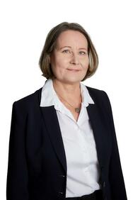 kiinteistönvälittäjä, LKV, julkinen kaupanvahvistaja, insinööri Satu Saranen