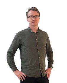 yrittäjä, toimitusjohtaja, LKV, AFM Christoffer Henriksson