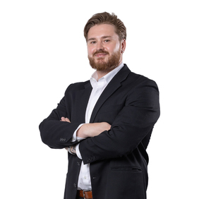 Myynnin ja johdon assistentti, vuokraus Olli-Pekka Mäkimartti