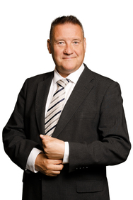 LKV, laillistettu kiinteistönvälittäjä, LKV, LVV, KiAT Tomi Uljas