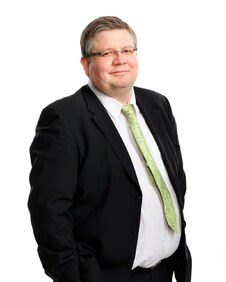 LKV, laillistettu kiinteistönvälittäjä, LKV Toni Särki
