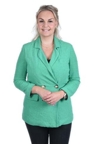 Myymäläpäällikkö, Merkonomi Emilia Louhelainen