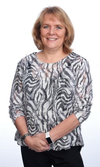 kiinteistönvälittäjä, YKV, LKV Elina Perhonmäki