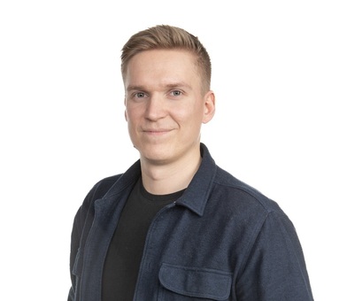 Yrittäjä, kiinteistönvälittäjä, LKV Antti Iivari