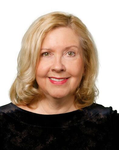 Myyntipäällikkö, kiinteistönvälittäjä, LKV, LVV Pirkko Salminen