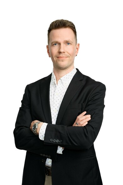 Asuntomyyjä, LVV, KiLAT, IAT, KTM Olli Vauhkonen