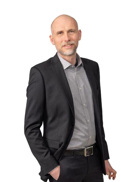 Myyntineuvottelija, DI Toni Pietilä