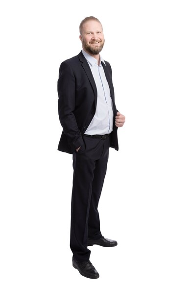 Kiinteistönvälittäjä, kaupanvahvistaja, LKV, LKV Mertsi Friberg