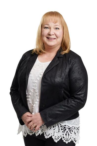 Myyntipäällikkö, kiinteistönvälittäjä, LKV, LVV, tradenomi Ulla Helenius