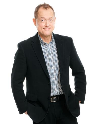 Myyntijohtaja, rak.ins. Jukka Happonen