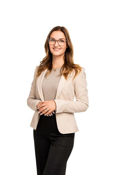 Kiinteistönvälittäjä, LKV, LVV Riina Tuomala