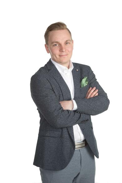 Toimitusjohtaja, yrittäjä, LKV Matti Palovaara