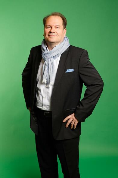 Kiinteistönvälittäjä, myyntijohtaja, LKV, LVV, Kiat Kai Lehtola