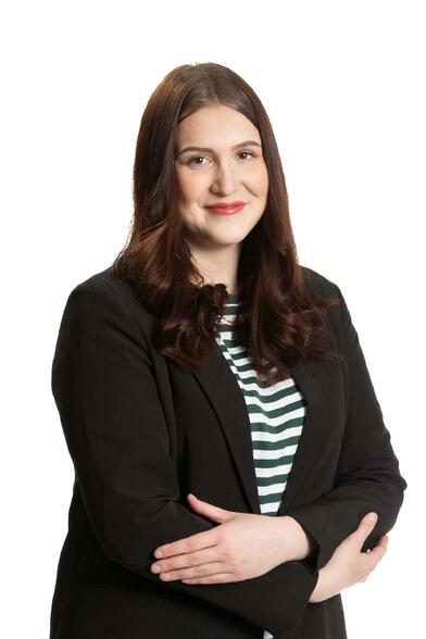 Yrittäjä, kiinteistönvälittäjä, LKV, LVV, tradenomi (AMK) Riikka Lyly