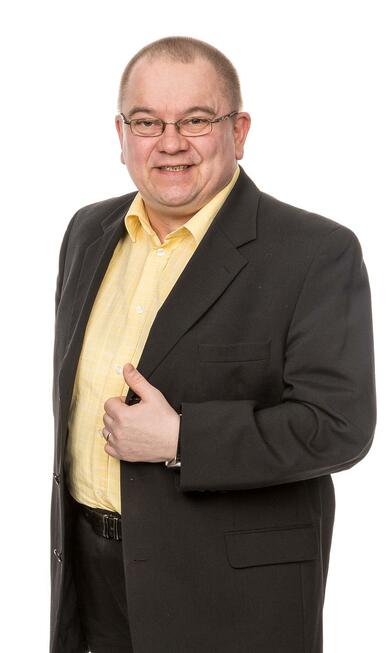 Kiinteistönvälittäjä, LKV, KiAT Auvo Vira