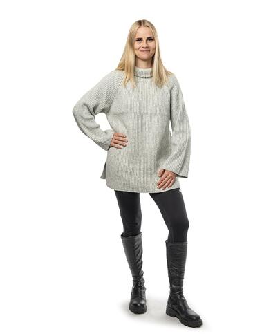 Myyntisihteeri Ida Raustola