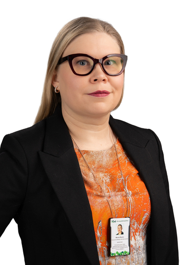 Kiinteistönvälittäjä, LKV, LVV, insinööri (YAMK), LKV, LVV, Insinööri, Ympäristöteknologia, rakennus (YAMK), Myynti- ja asiakaspalvelun perustutkinto, Kirjoittamisen ja kirjallisuuden kandiopinnot Maria Rantsi
