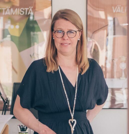 Yrittäjä, Företagare, LKV, AFM, LVV, KED Pamela Hannula