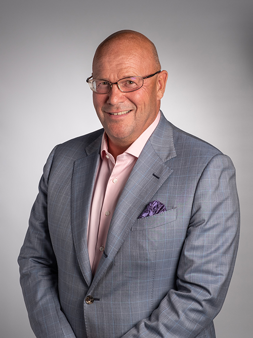 Risto kyhala puolivartalo small