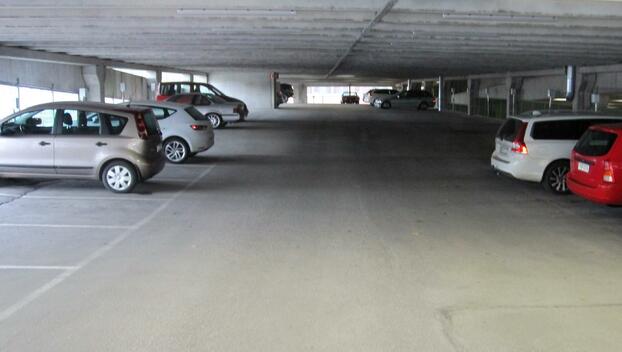 Asiakkaankatu 5 autohalli, Itäkeskus, Helsinki