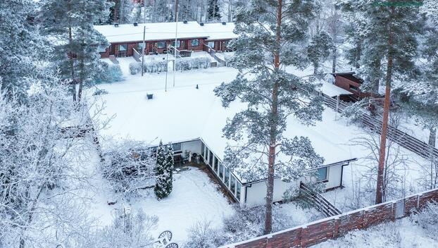 Mäntytie 1, Launonen, Loppi