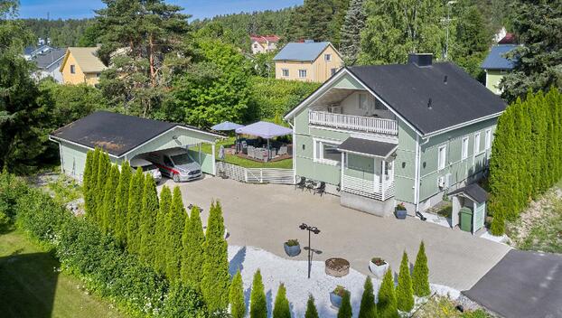 Oksasenkatu 9, Metsola, Lohja