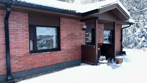 Kirjailijantie 11, Kuvansi, Joroinen