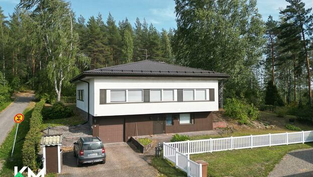 Päätöskatu 13, Pirttiharju, Lahti