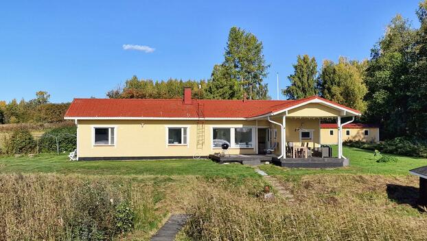 Linnanmäentie 48, Rehula, Taipalsaari