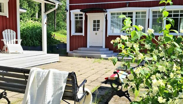 Bommaksentie 24, Pernaja, Loviisa
