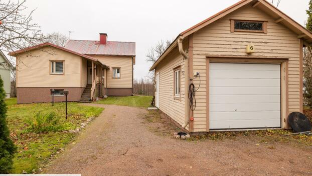 Mäkikuja 6, Kierikkala, Kotka