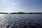 Taloyhtiö sijaitsee loistavalla sijainnilla järven tuntumassa.