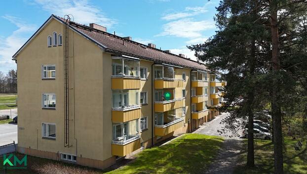 Urheilukatu 8, Palosaari, Vaasa