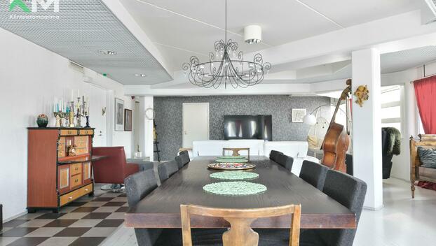 Laulajantie 10, Keskusta, Kurikka