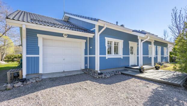 Metsurinkatu 29, Parooninmäki, Riihimäki