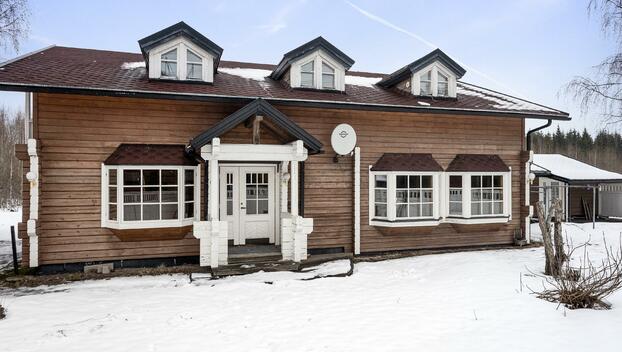 Harjuntie 7 ja 9, Kausala, Iitti