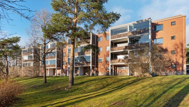 Ruutikellarinkuja 8, Mäkkylä, Espoo