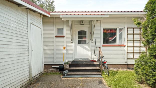 Laulajankuja 1, Ilola, Vantaa