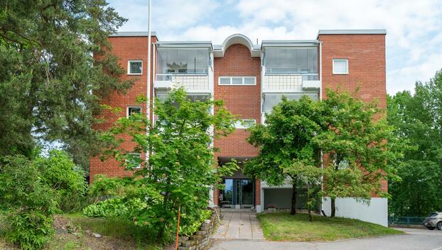 Riistavuorenkuja 10, Haaga, Helsinki