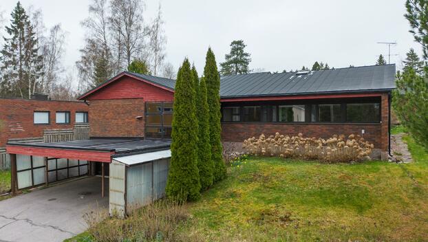 Jalkamyllyntie 15, Myllypuro, Helsinki