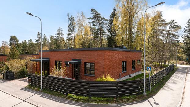Laitatuulenkaari 56, Jollas, Helsinki