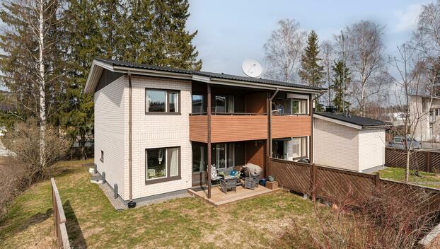 Kuusmiehentie 28, Paloheinä, Helsinki